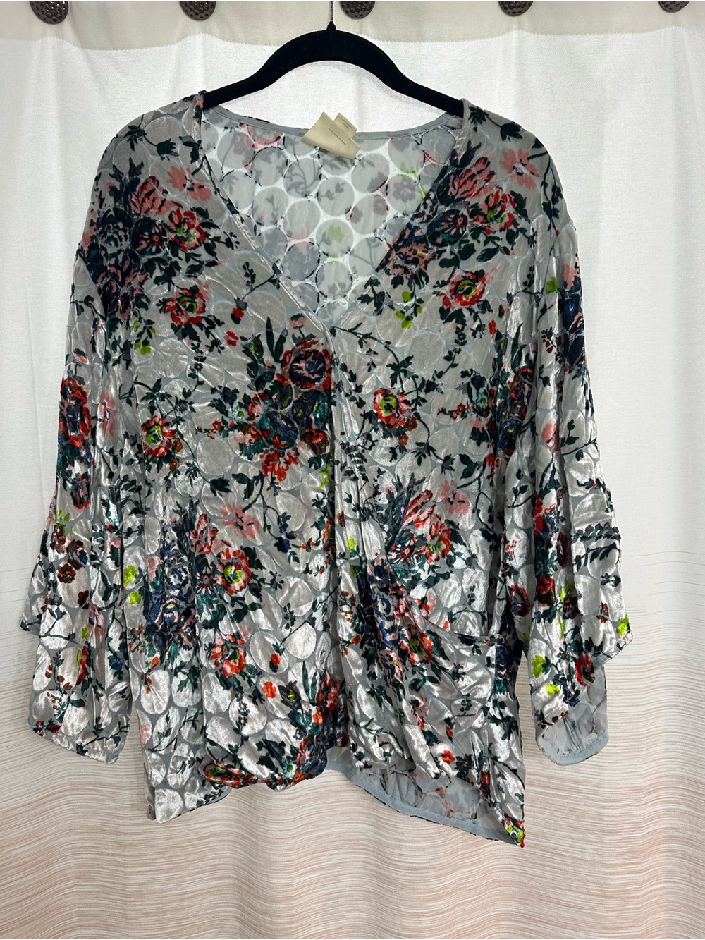 Maeve Velvet Burnout V-Neck Blouse - Silver with Multicolor Floral Size L